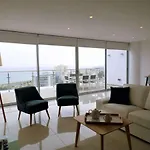 3B Seaview Duplex Penthouse W/Hot Tub - Finikoudes Beach