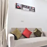 Gregorys Holiday Apartment Larnaca