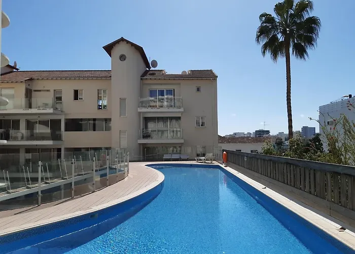 City Flats 2 Bedroom Apartment