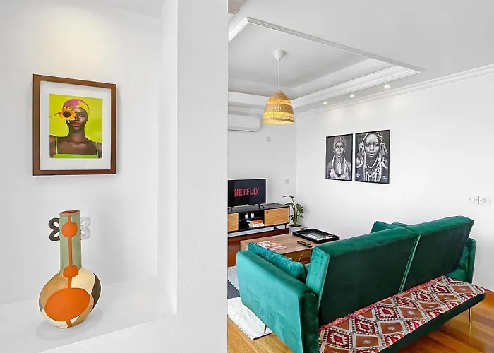 180° Seaview Apt. Right On Famous Beach Promenade