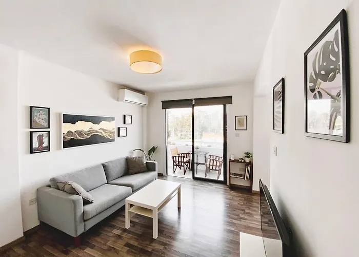 Modern Studio 22