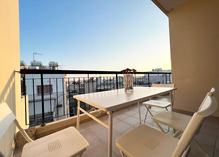 Albert\'S Apartment Centre 601