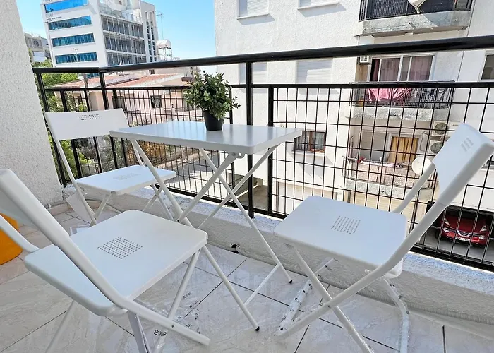 Albert\'S Apartment Marina 15
