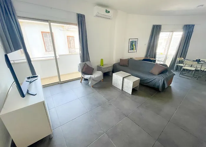 High Speed Holiday Apartment