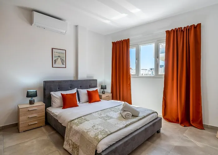 Olive 2-Bedroom Apartment In Larnaca