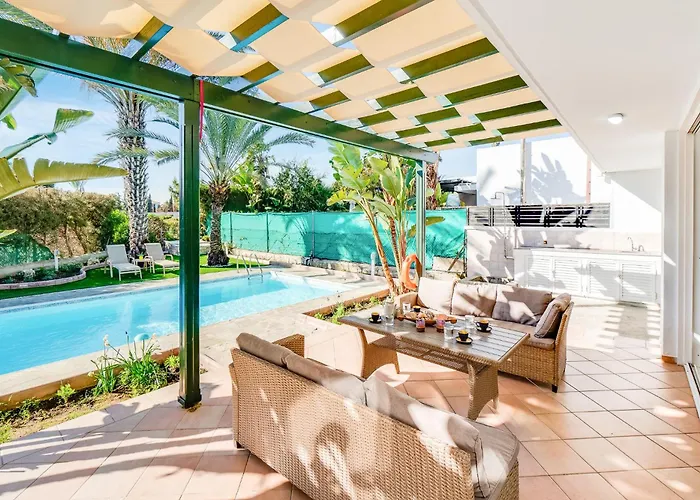 Villa Poseidon Gardens By Ezoria Villas