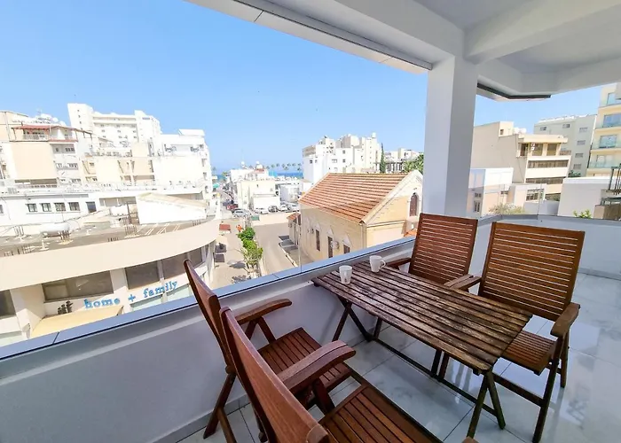 Sea Bay Apartment