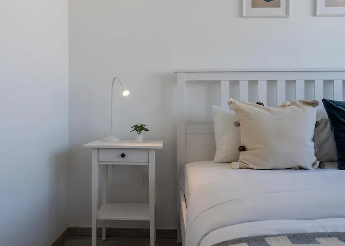 Hermes 2-Bedroom Apartment In Larnaca