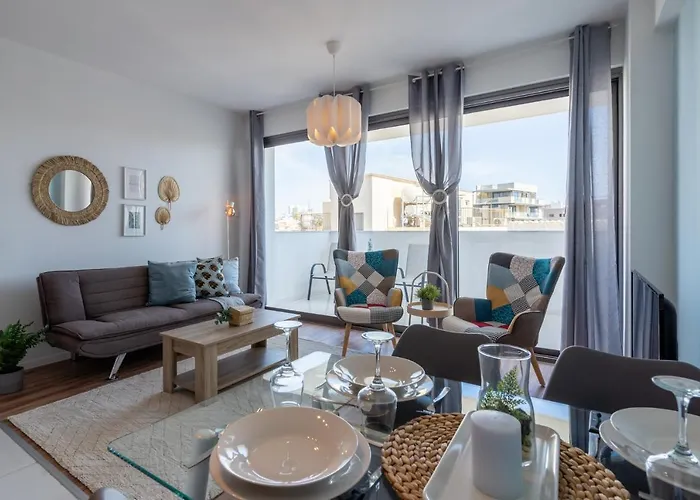 Livia Studio Apartment In Larnaca