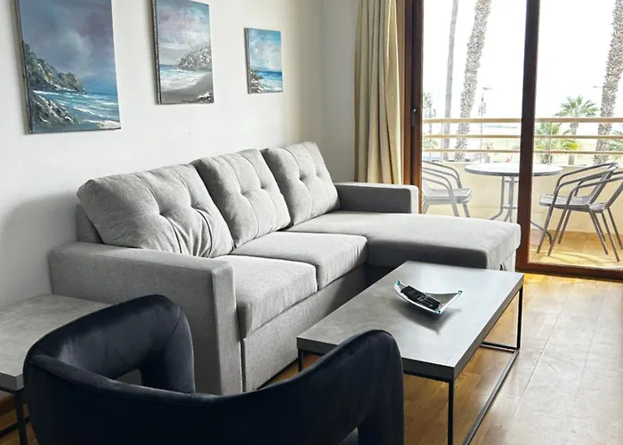 Ithaki Phinikoudes Apartment No. 102
