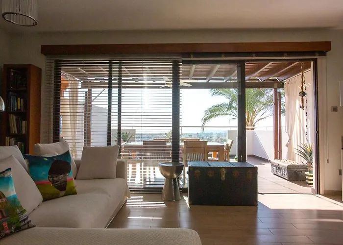 Penthouse Duplex Overlooking The Mediterranean