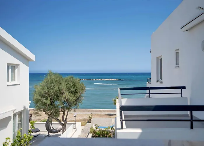 Sea Front Luxury Apartment