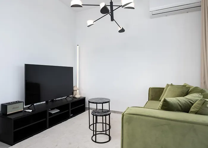 Ria Court II Apartments