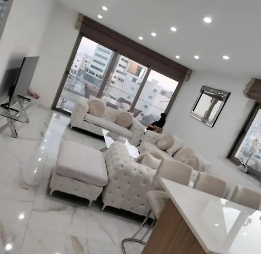Luxury Apartment In Larnaca 2 Bedroom 1 Balcony