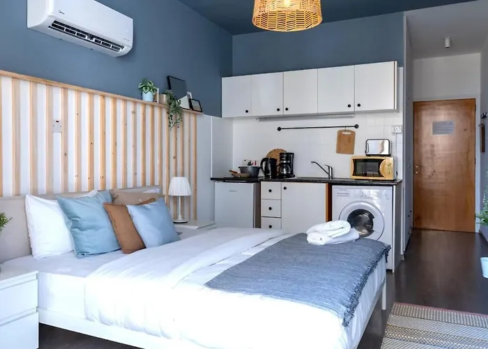 Quartz - Cozy Studio W Balcony In Larnaca