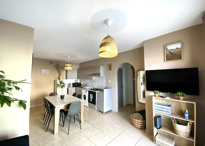 Cozy 2Br Beach Apt, Perfect For Getaways
