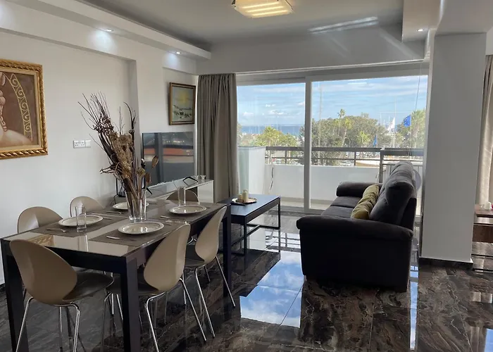 Nautica Luxe Apartments
