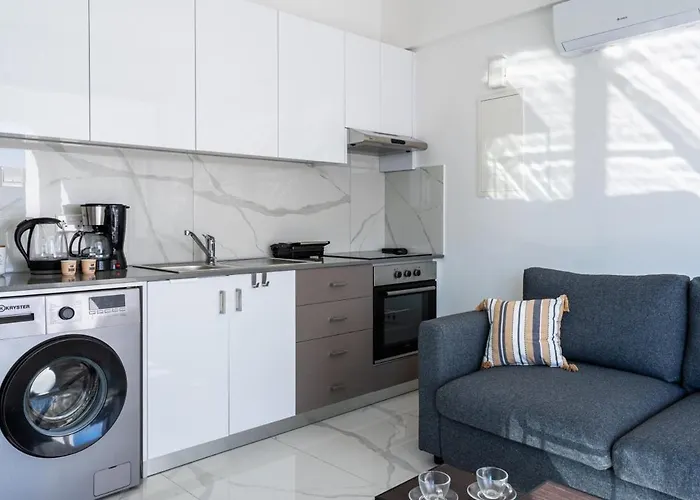 Rosemont - Stylish Studio W Balcony In Larnaca
