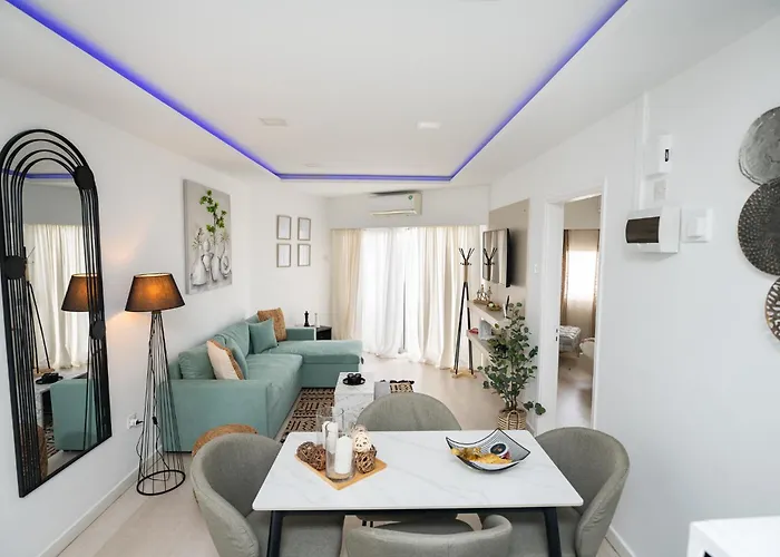 Lazuli Beach & Pool Apartment 501