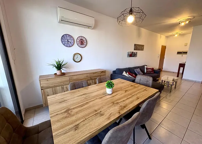 Mackenzie Apartment 301