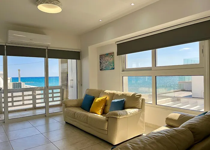 Larnaca Beachhouse