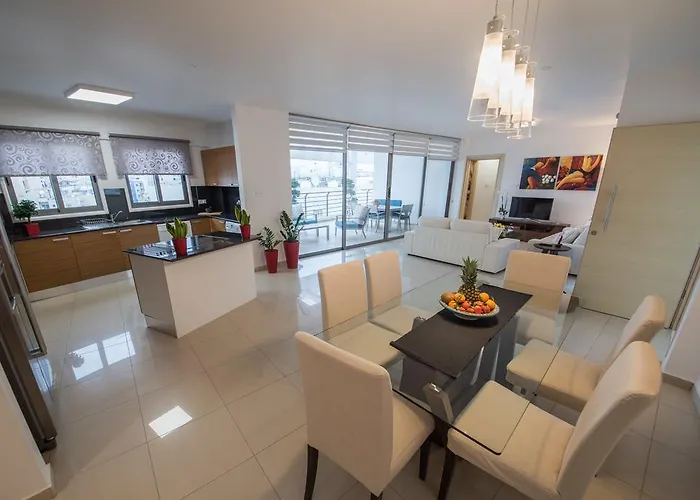 Skylight Megaron