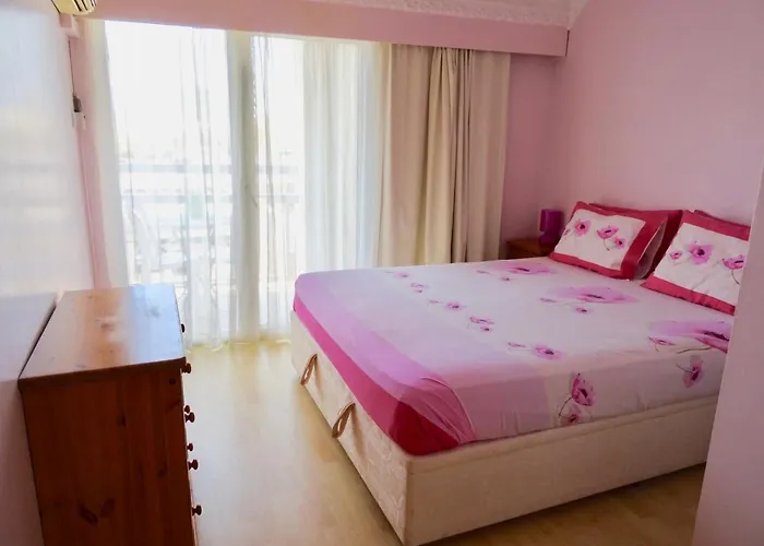 Camilla City Apartment