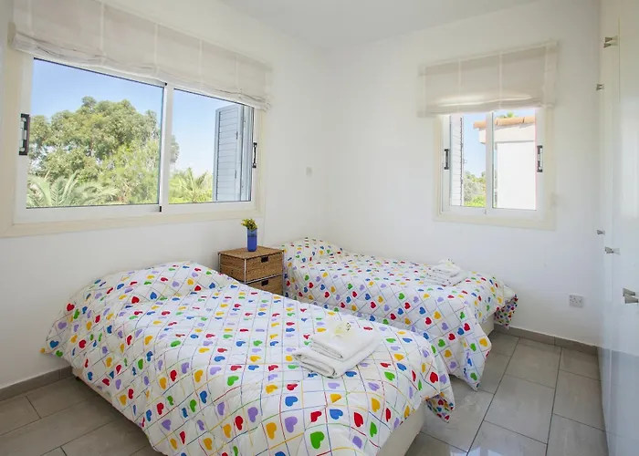 Sunset Beachfront Villa Meneou