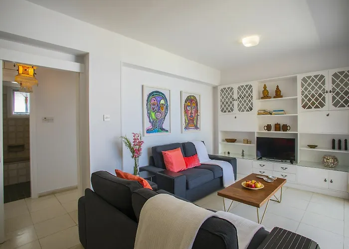 Lamk1 Mackenzie Atalanta Suite - Two Bedroom Apartment, Sleeps 4