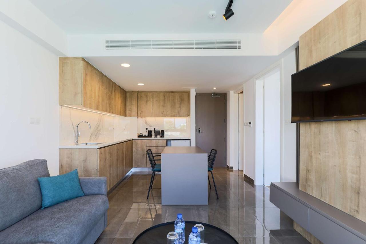 Quality Lodge, Bw Premier Collection Hotel Larnaca
