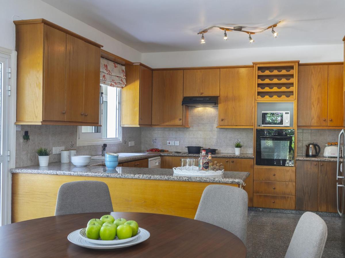 Meneou Seaside Mansion 7 Villa Larnaca