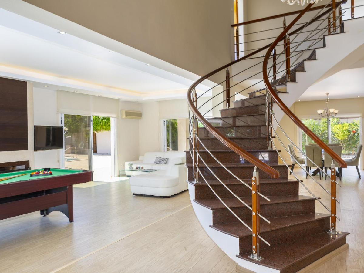 Meneou Seaside Mansion 7 * Larnaca