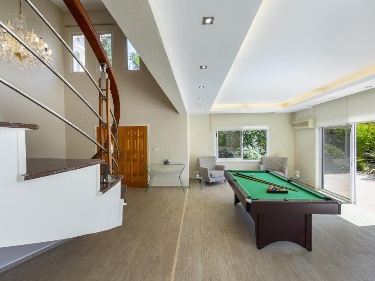Meneou Seaside Mansion 7 *