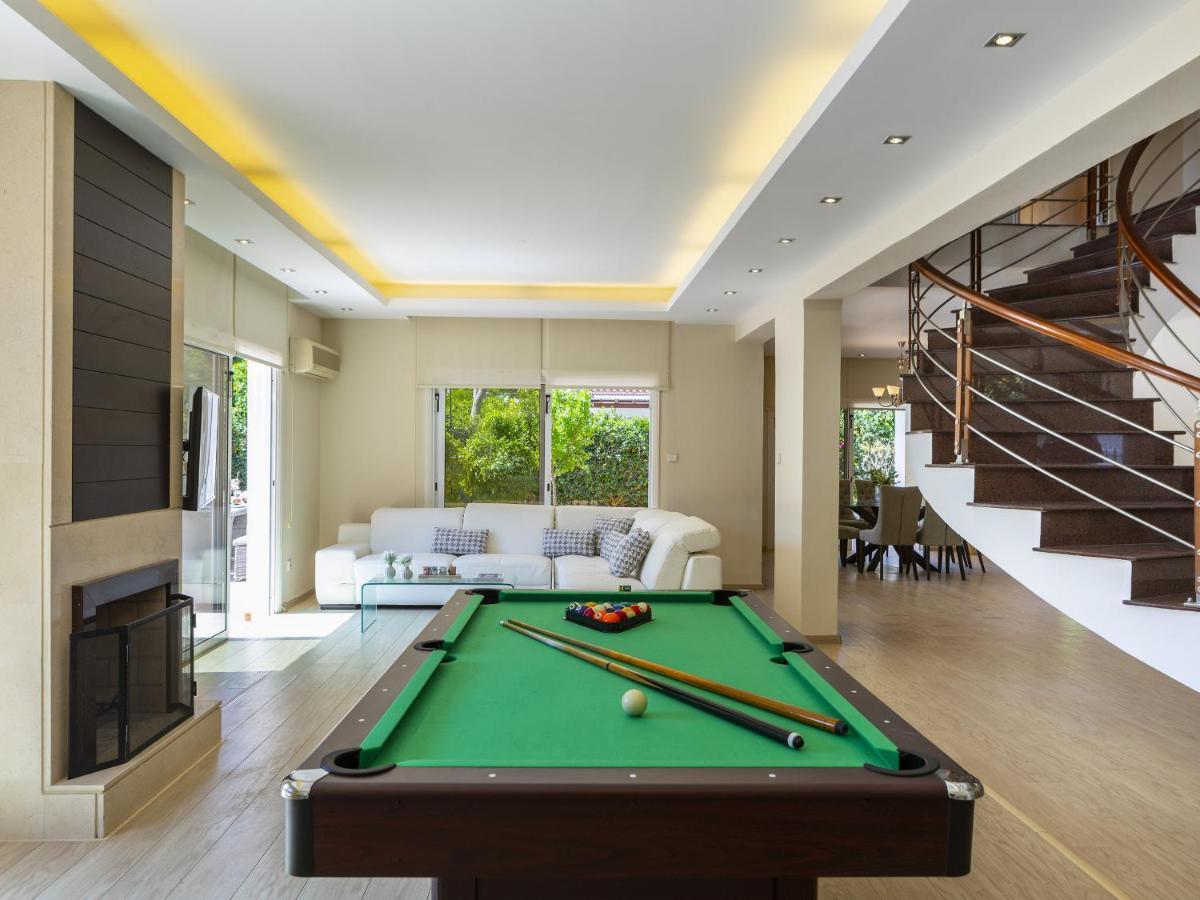 Meneou Seaside Mansion 7 *
