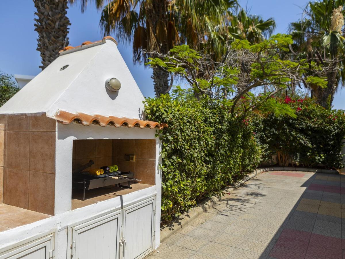 Villa Meneou Seaside Mansion 7