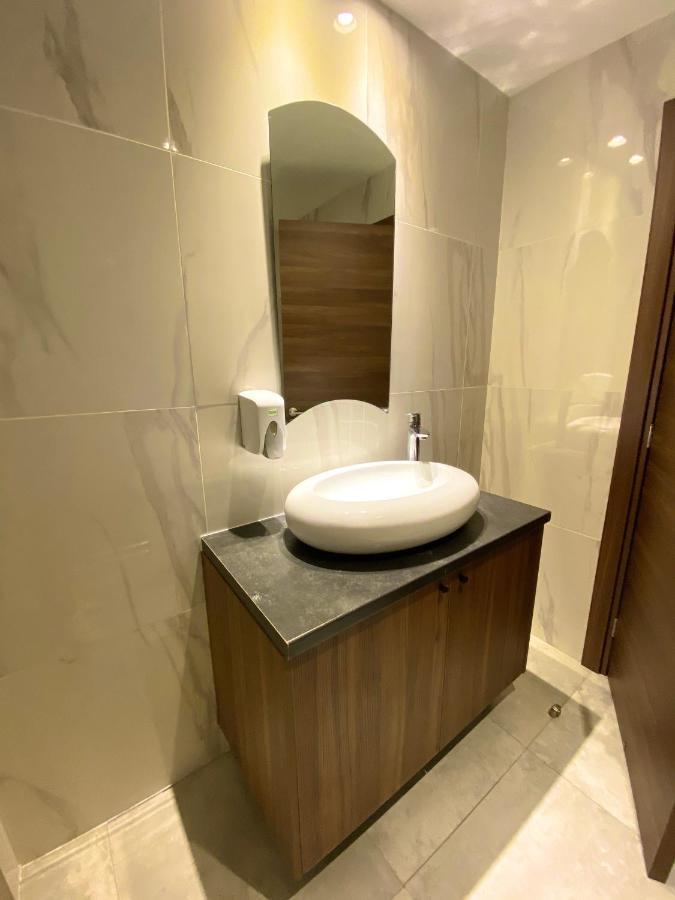Aparthotel Eleonora Larnaca