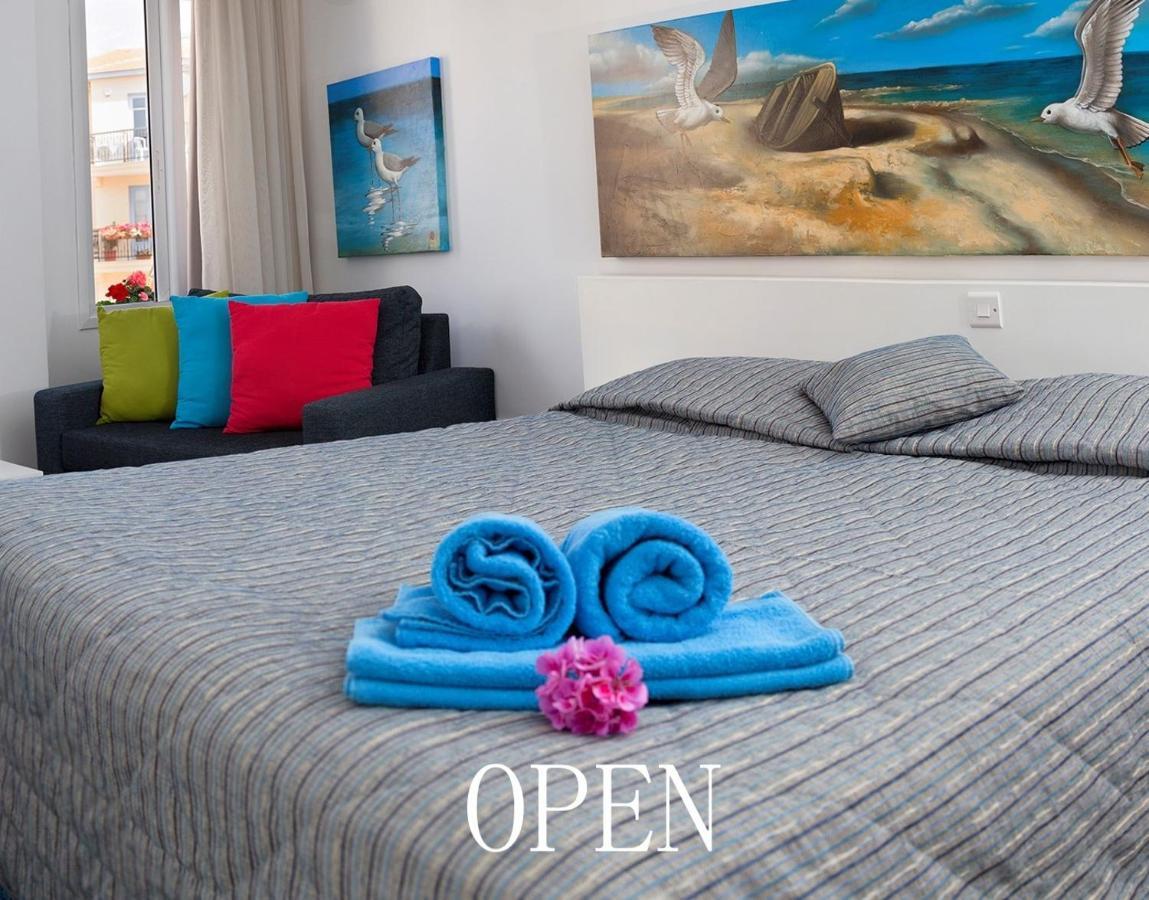 Opera Hotel *