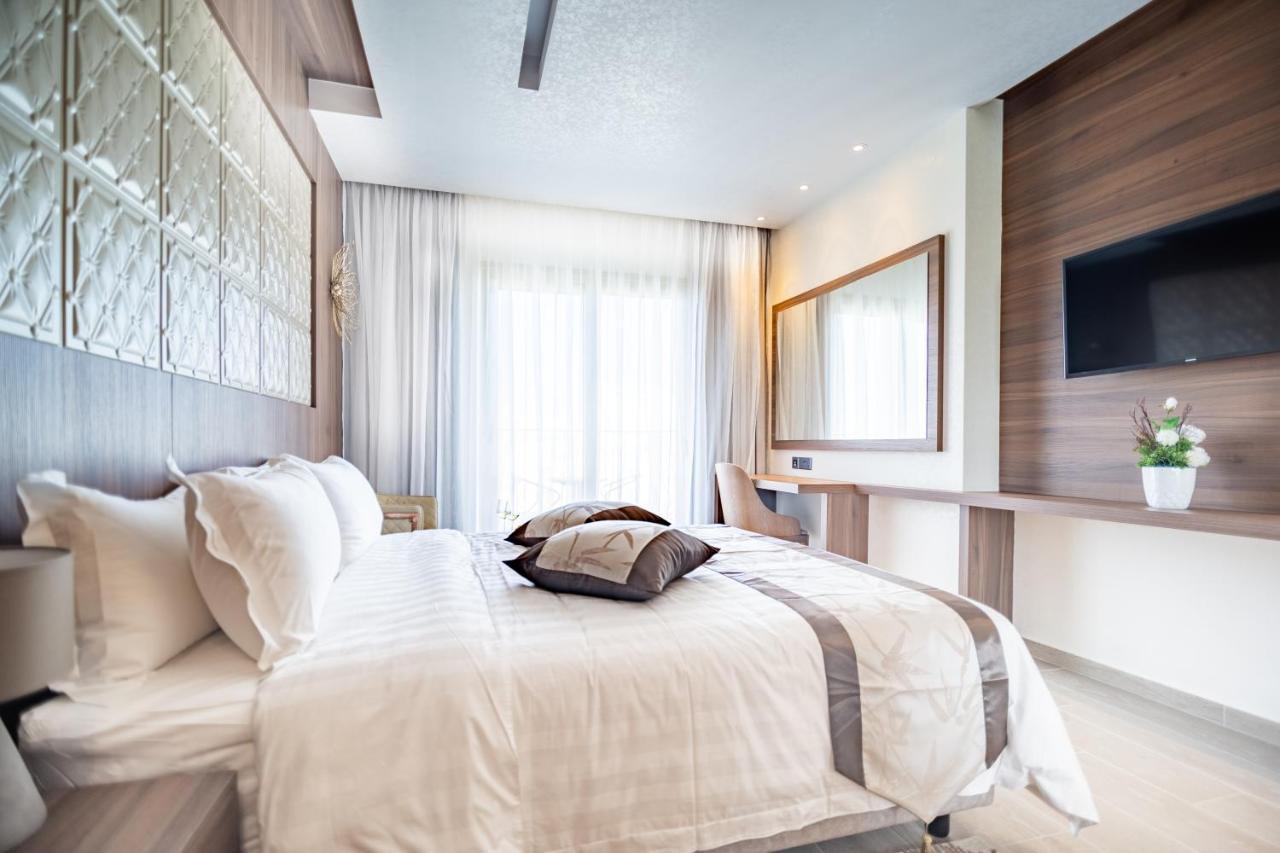 Leonardo Boutique 4*