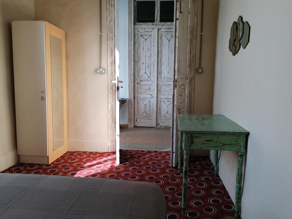 Hostel Le Mat *