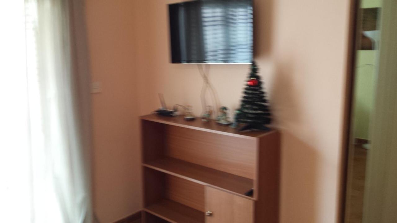 Apartment Lira *