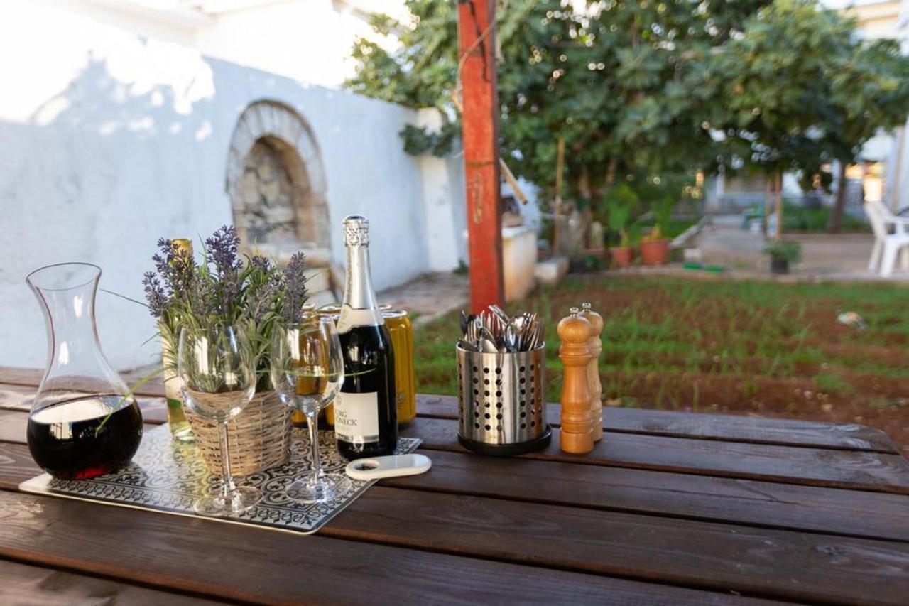 Laila's Cozy Garden House & Guest house 2*