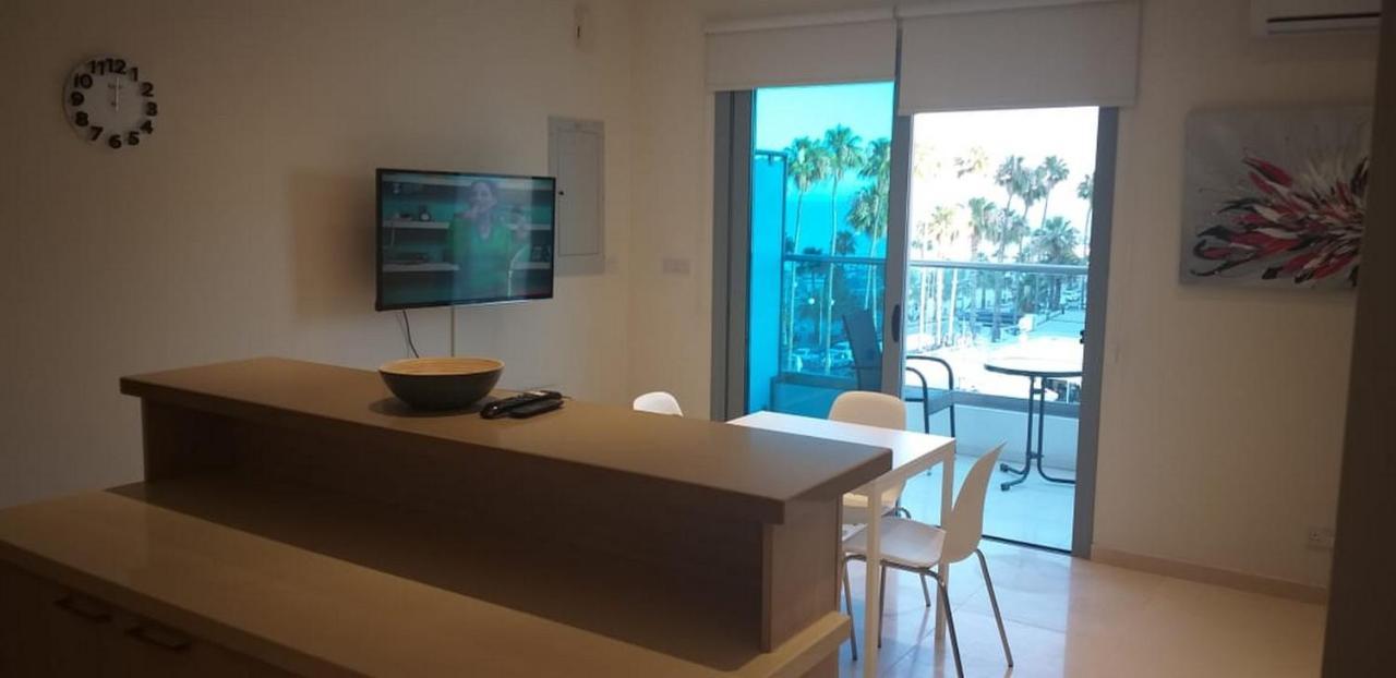 Horizon Luxury At Finikoudes Beach 303 Apartamento *