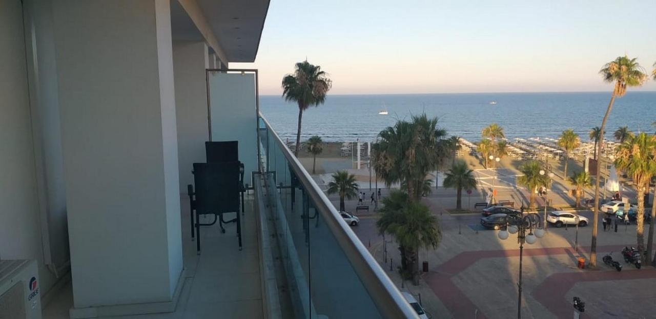 Horizon Luxury At Finikoudes Beach 303