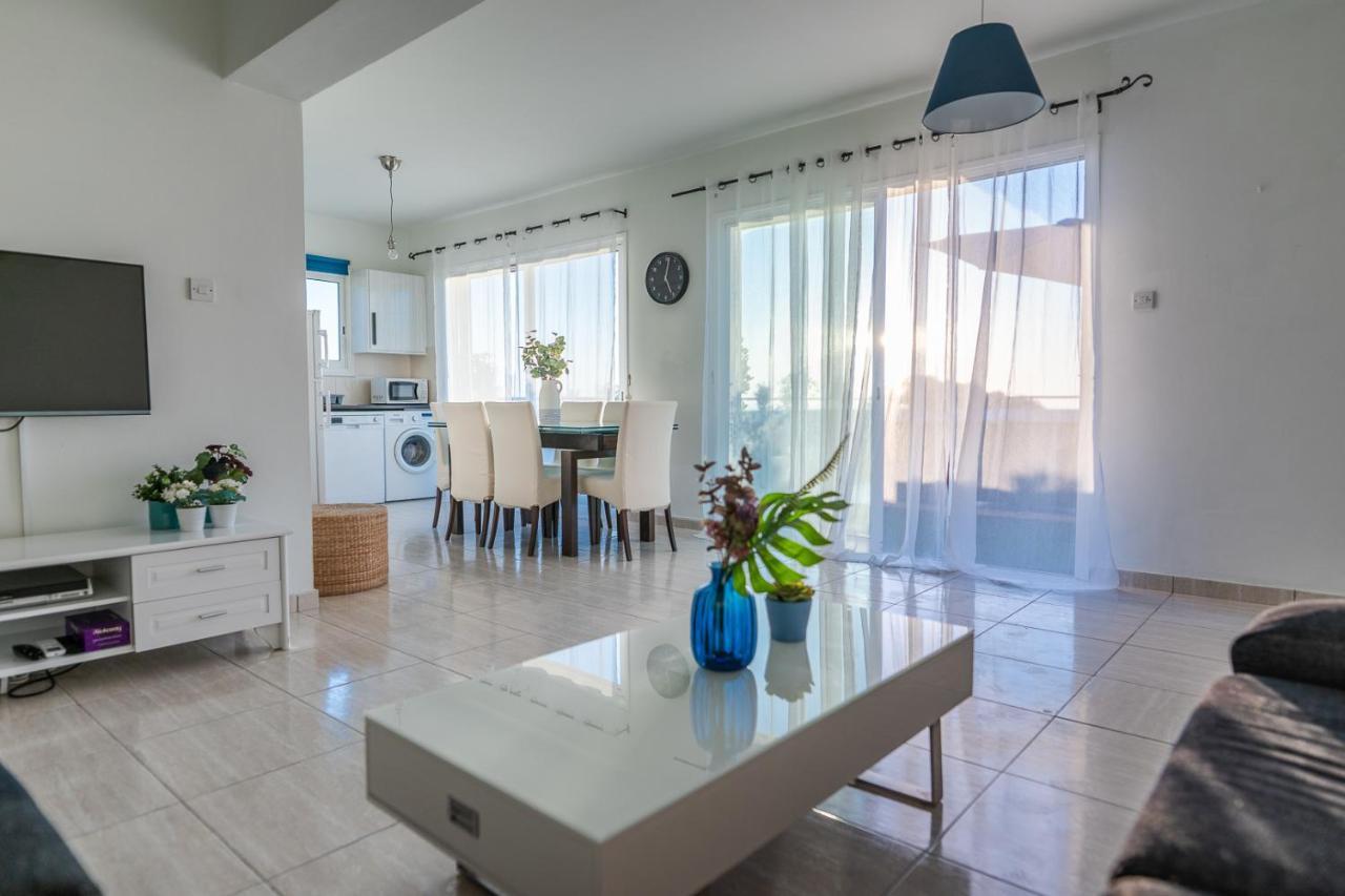 Makenzy Seaview Penthouse