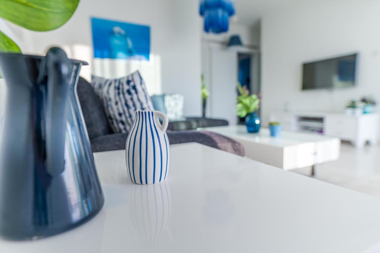 Makenzy Seaview Penthouse *