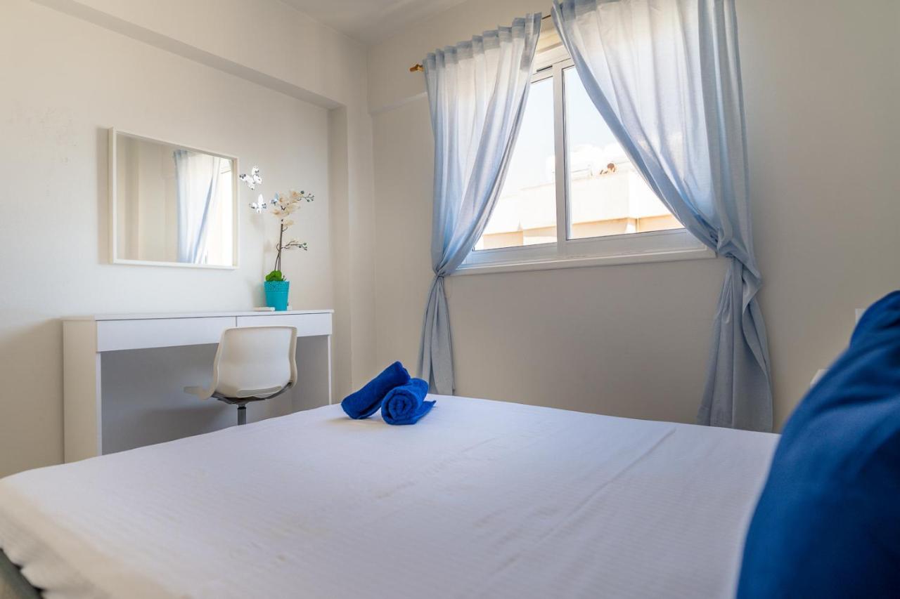 Makenzy Seaview Penthouse Apartment *