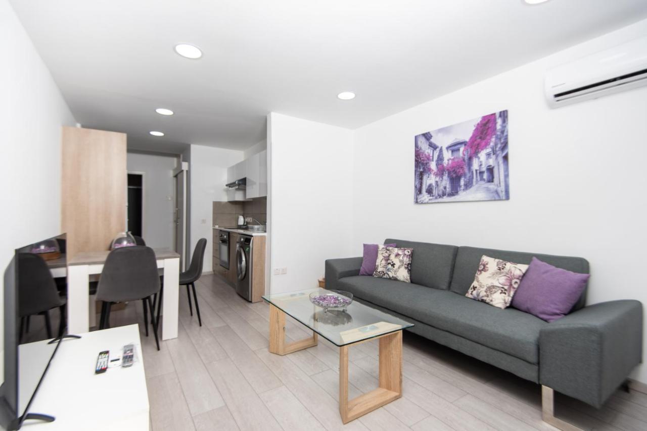 Cassiopeia Flat 27 Apartment