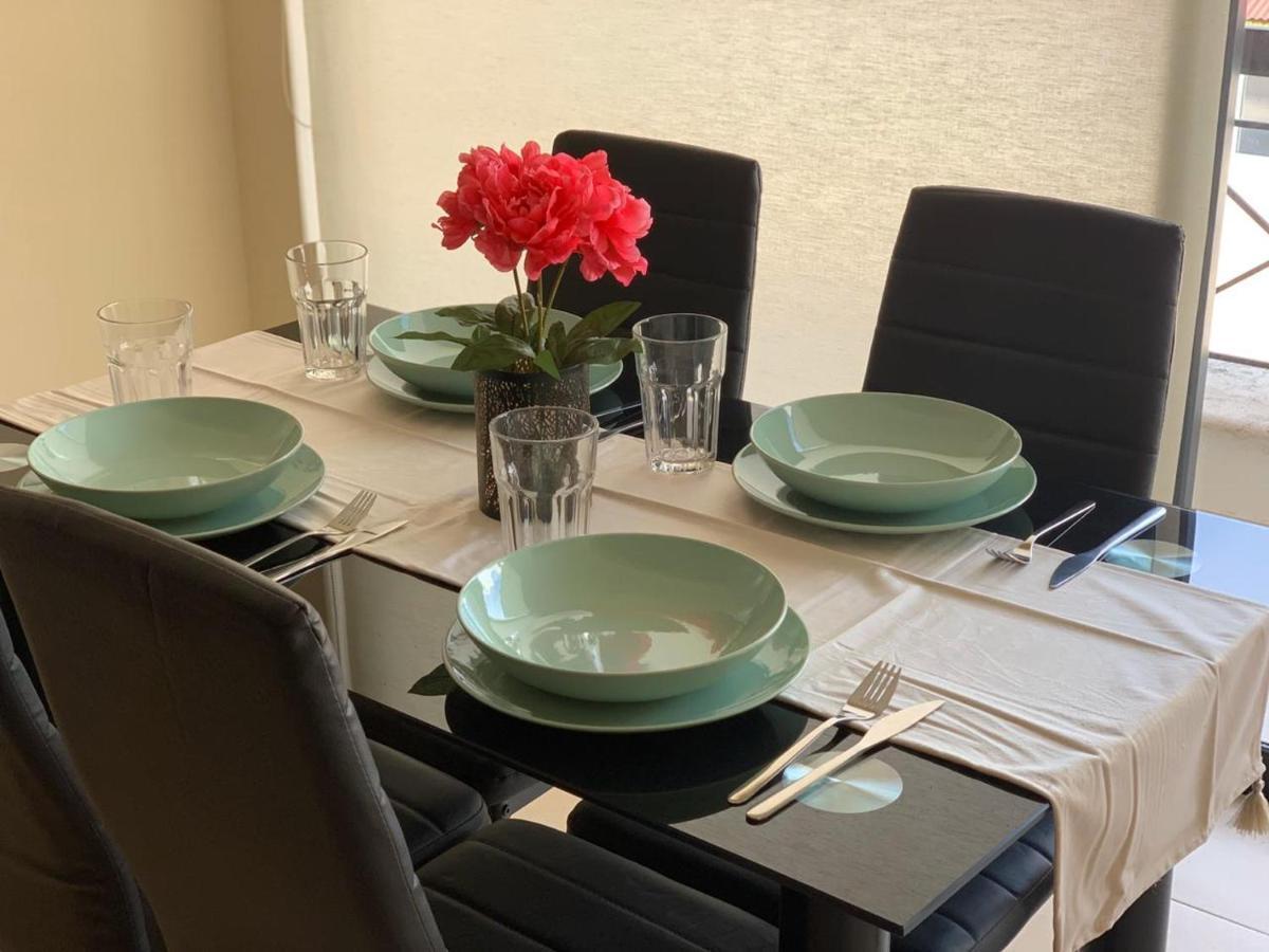 Apartment Sabine - Finikoudes 102 Larnaca