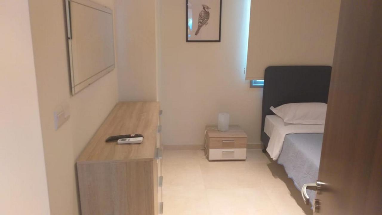 Horizon Luxury At Finikoudes Beach 301 Căn hộ Larnaca