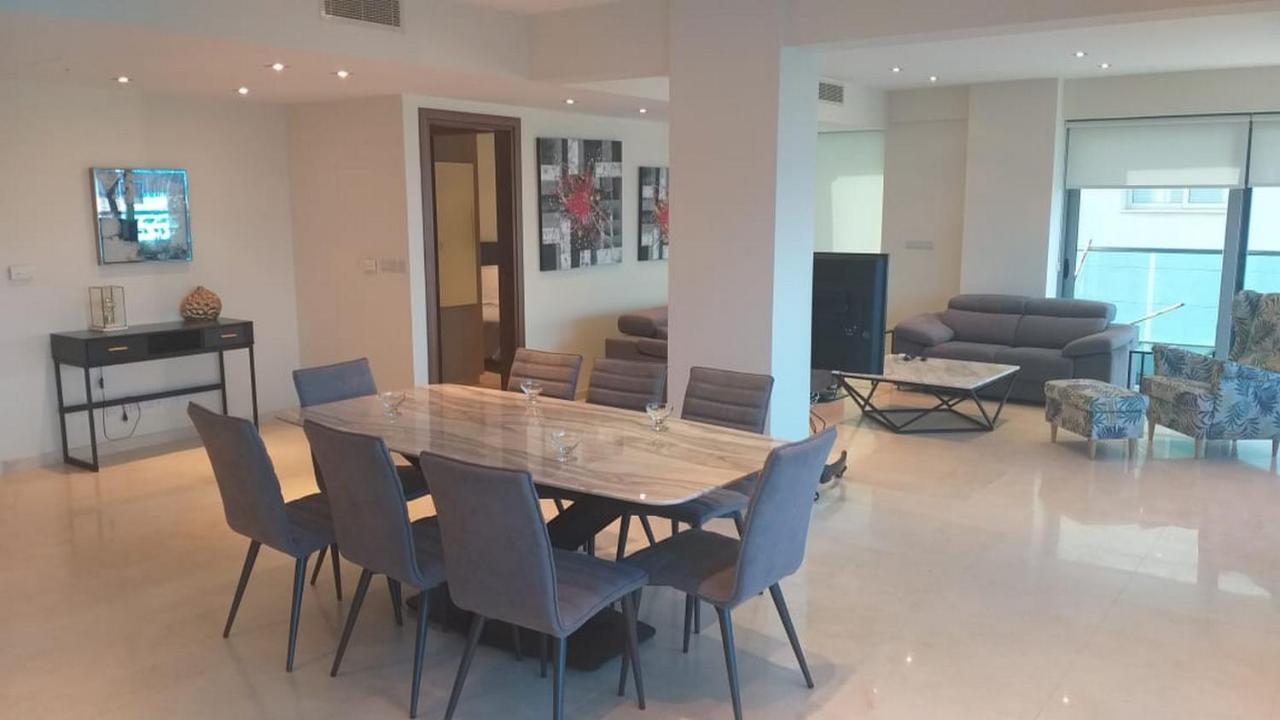 Căn hộ Horizon Luxury At Finikoudes Beach 301